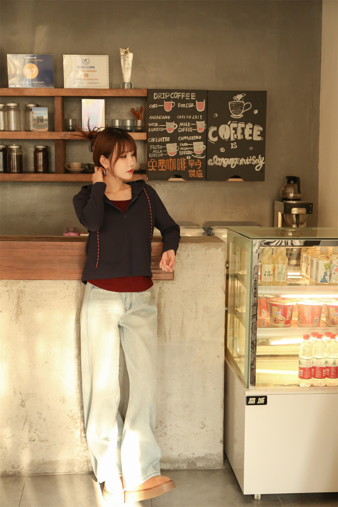 吉林长春市欧亚长新购物中心千城女装店！.jpg