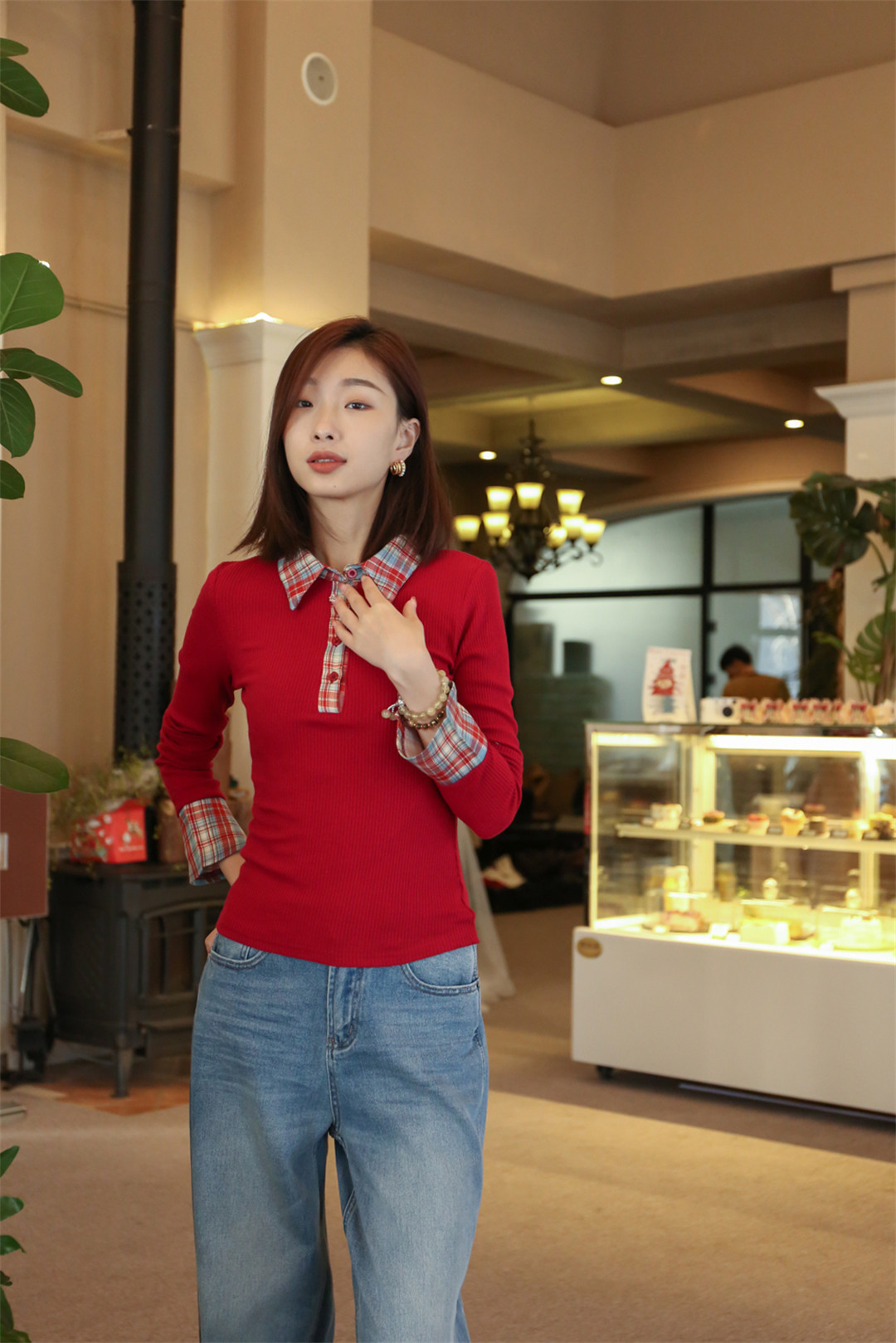 吉林省四平欧亚购物中心白月品牌女装店.jpg
