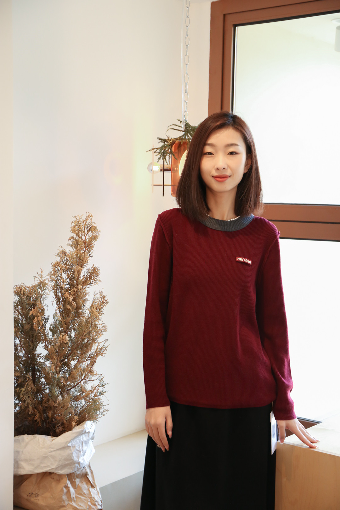 吉林省白城欧亚购物中心白月女装连锁店.jpg