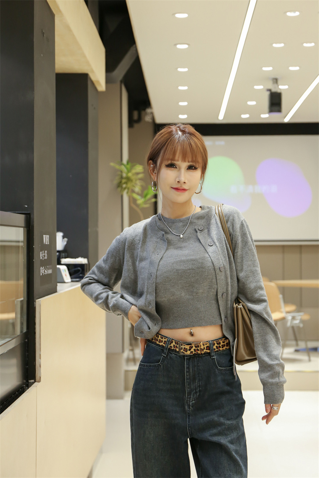 辽宁省丹东市振兴区万达广场千城女装店.jpg