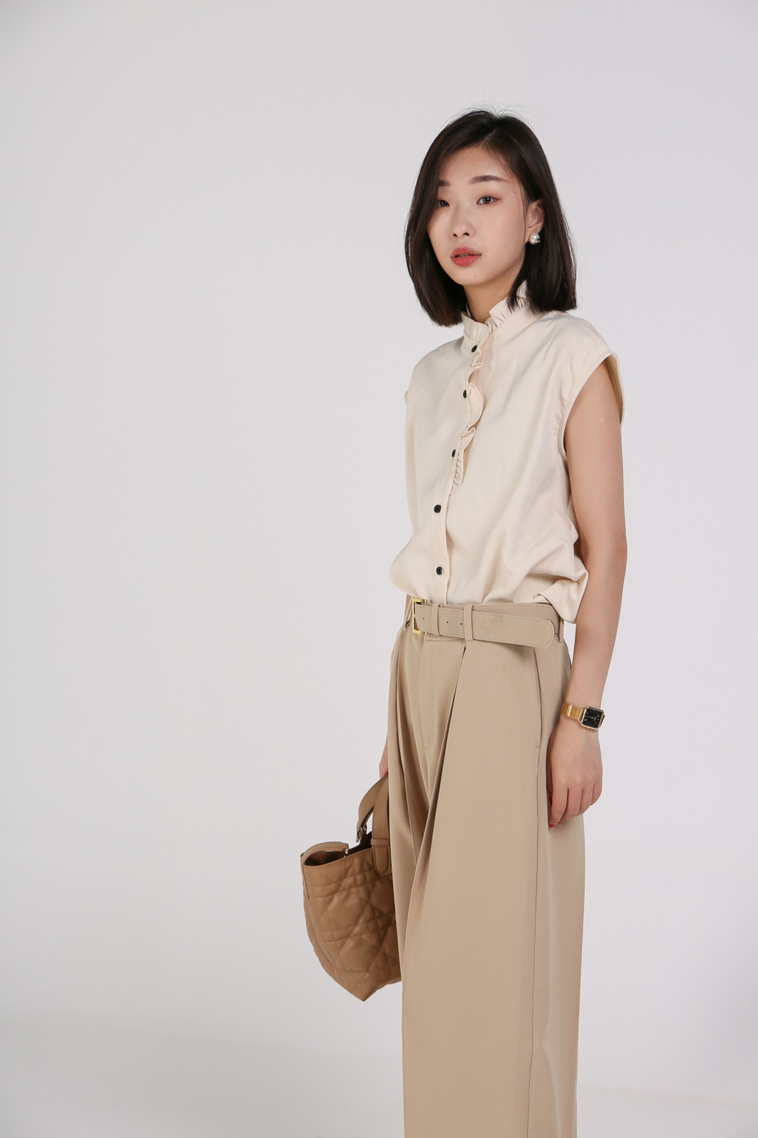 盘锦市兴隆台区东方银座广场白月女装店.jpg
