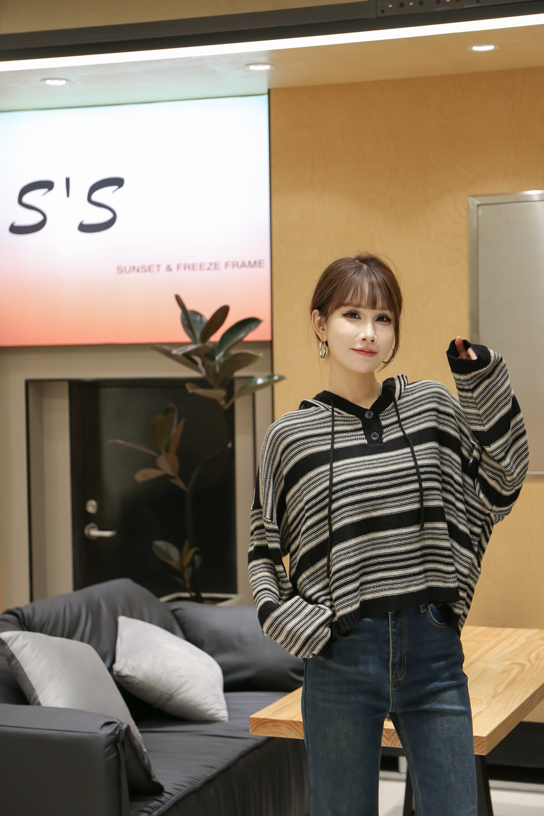 辽宁省锦州市太和区万达广场千城女装店.jpg