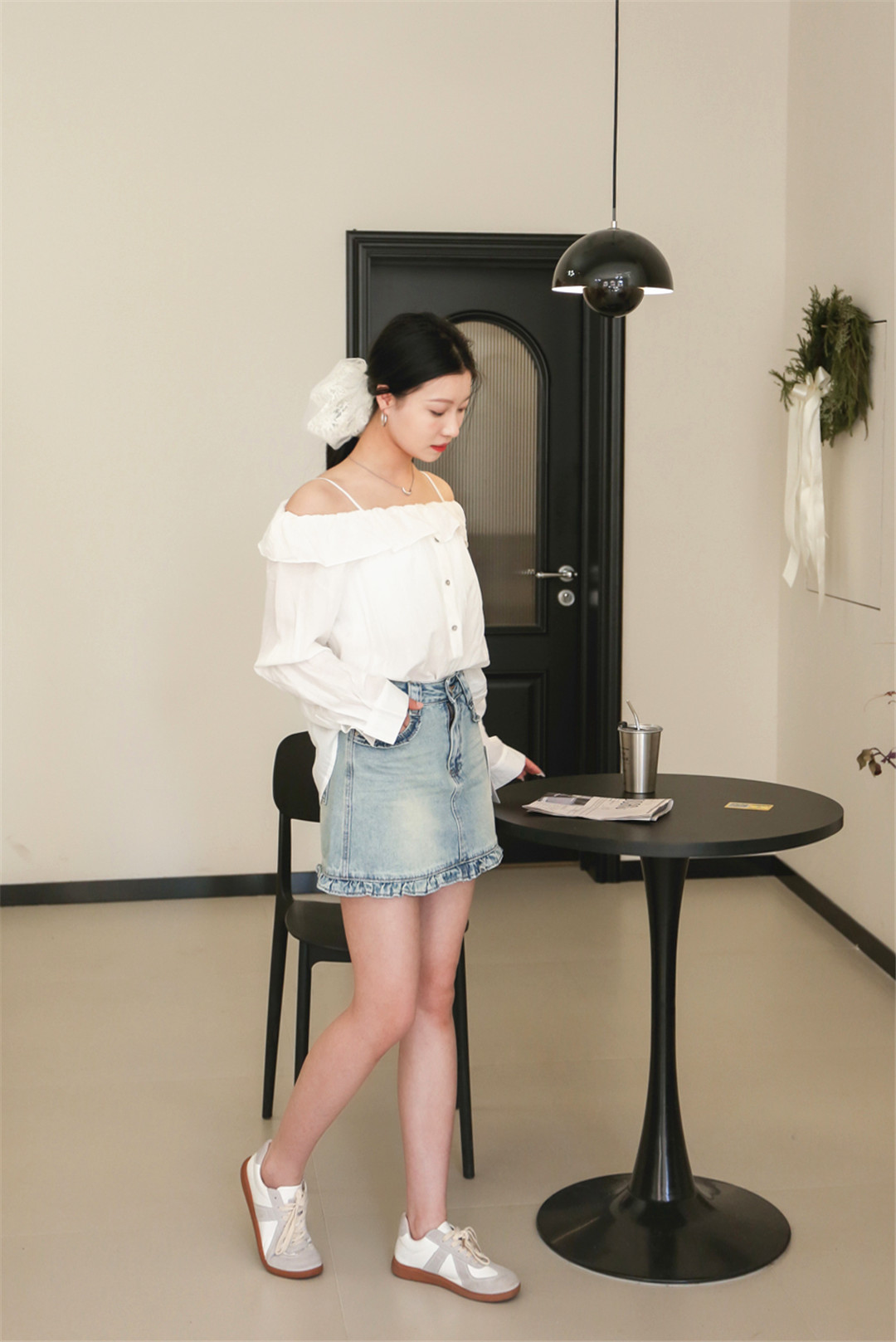 2025年初夏女装时尚穿搭呈现多元化趋势.jpg