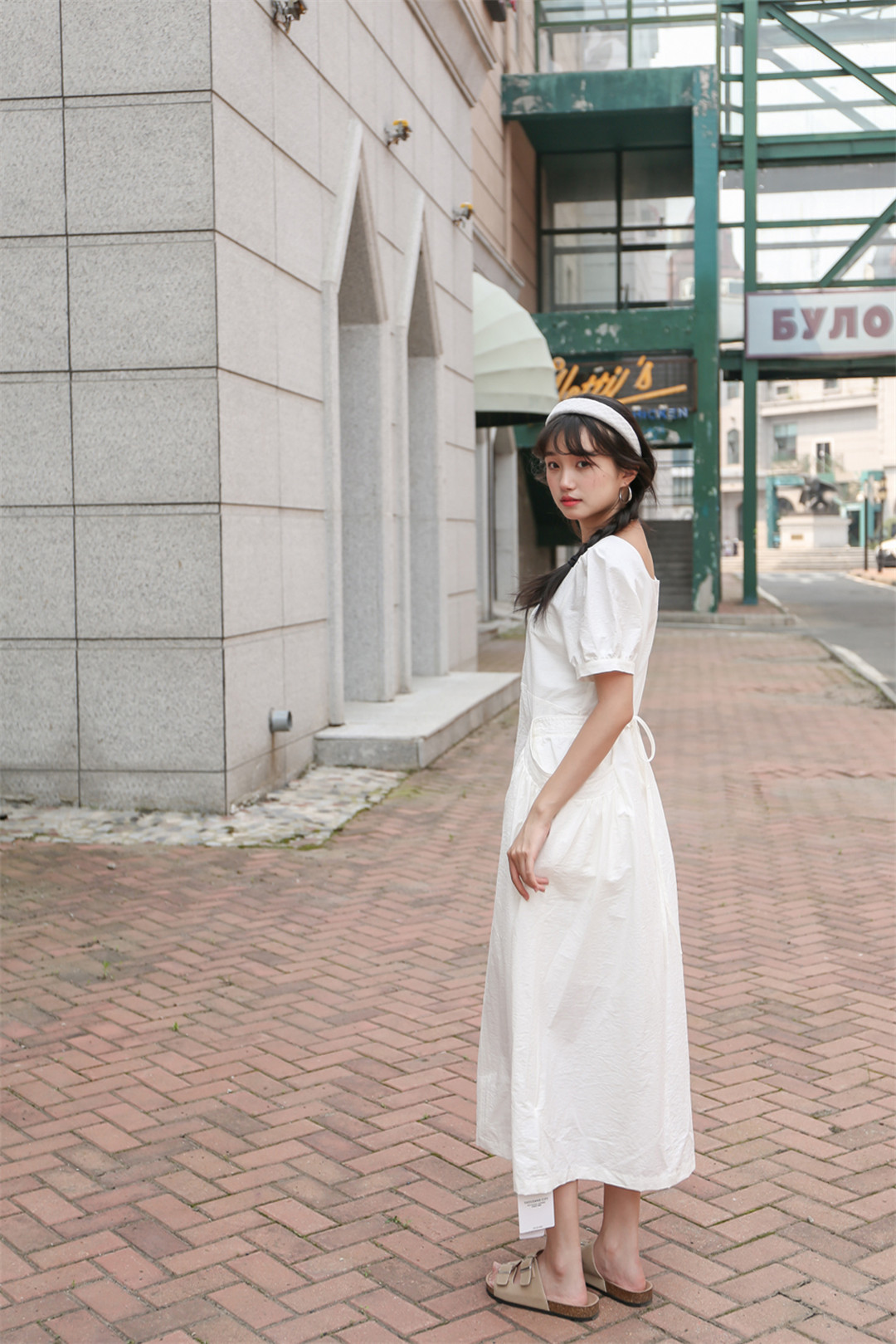 辽宁省营口市站前区万达广场千城女装店.jpg