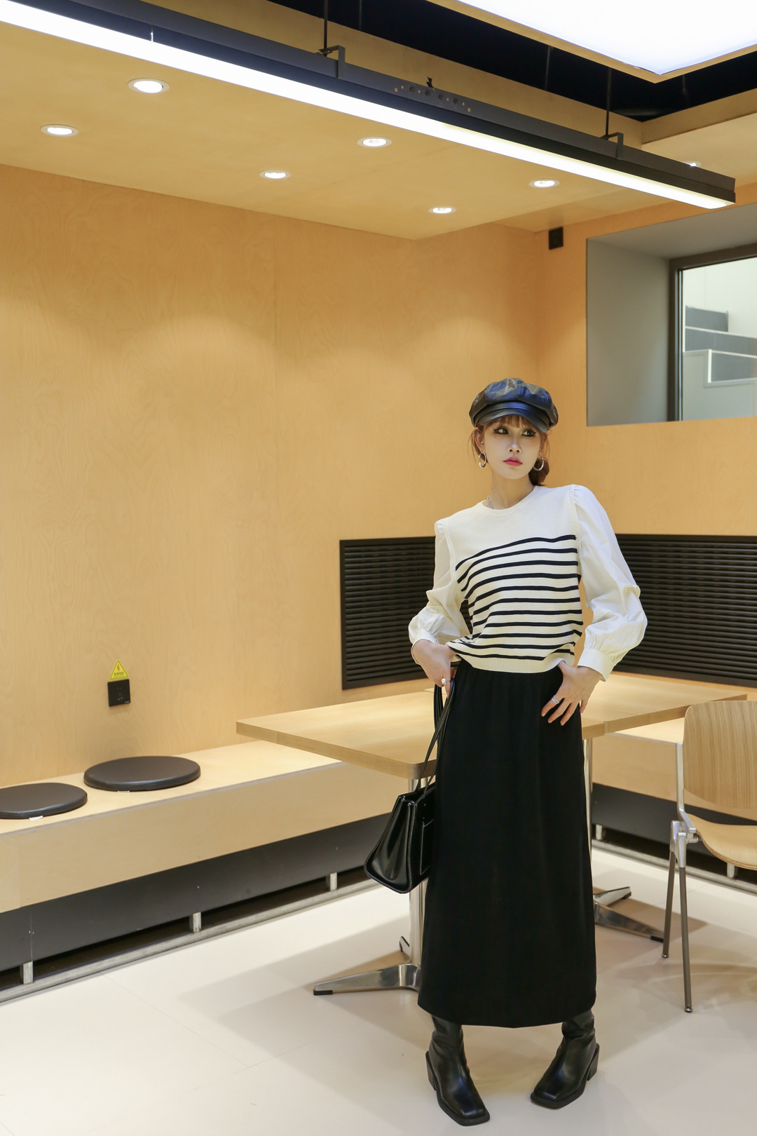 辽宁省丹东市振兴区万达广场千城女装店.jpg