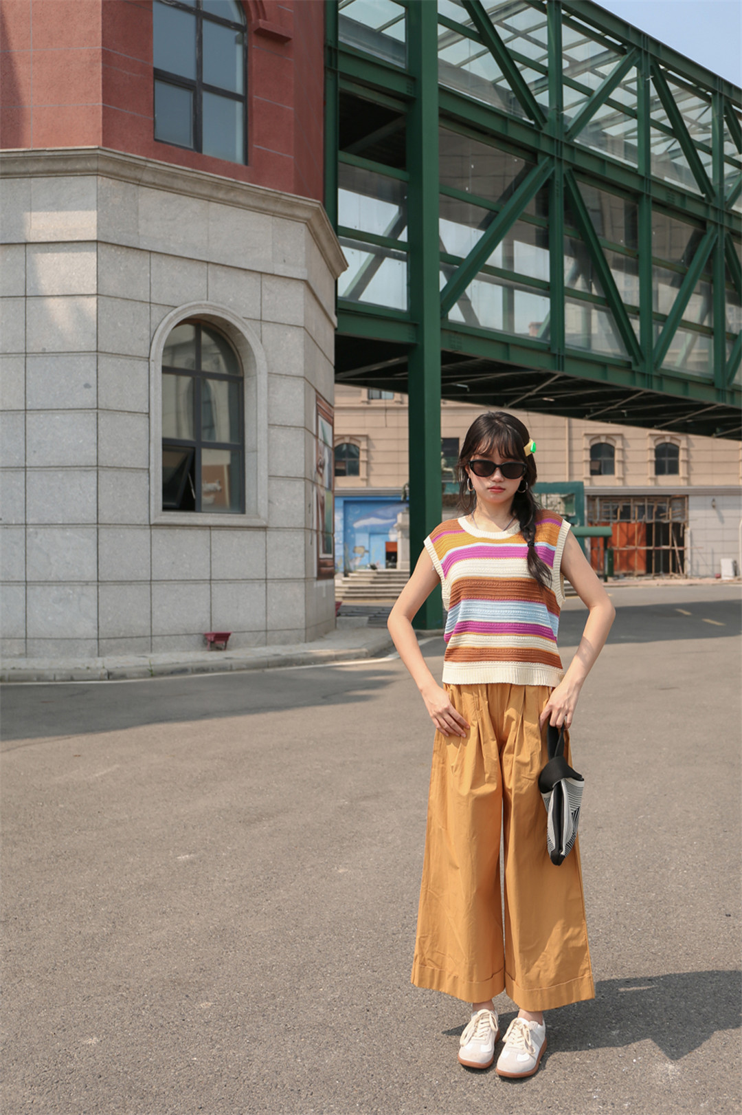 辽宁省营口市站前区万达广场千城女装店.jpg