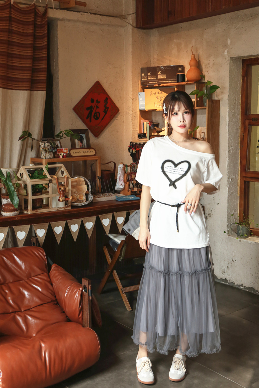 内蒙古包头市土右旗包百商场千城女装店.jpg