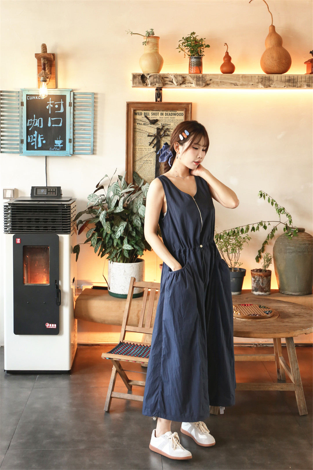 内蒙古包头市土右旗包百商场千城女装店.jpg