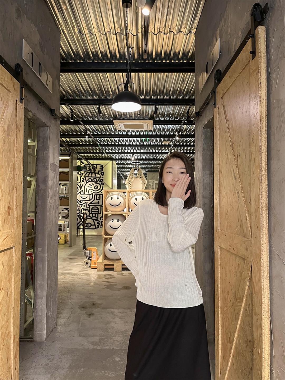 吉林市丰满区吉林大街白月女装欧亚城店.jpg