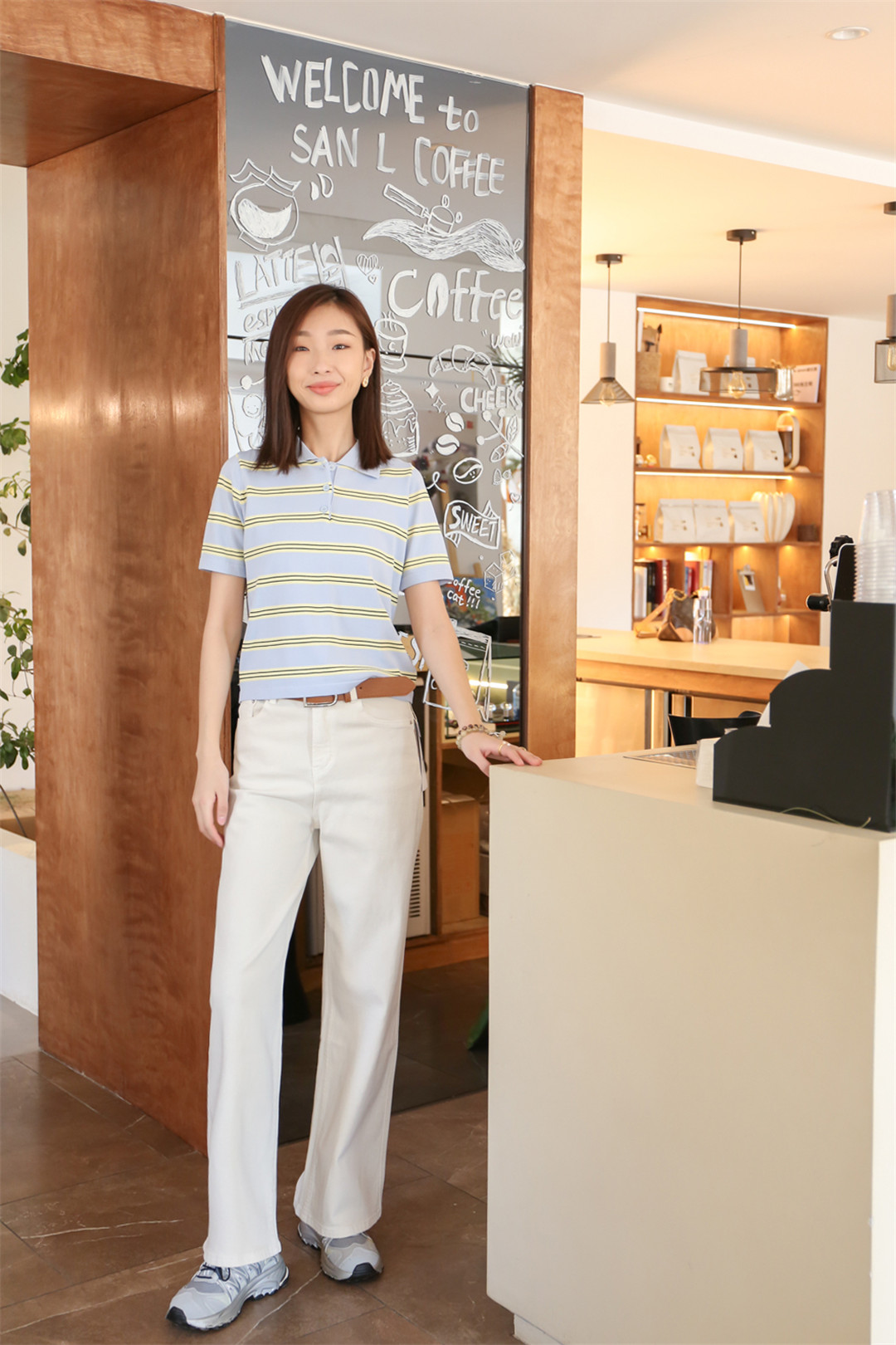 珲春市欧亚延百购物中心白月品牌女装店.jpg