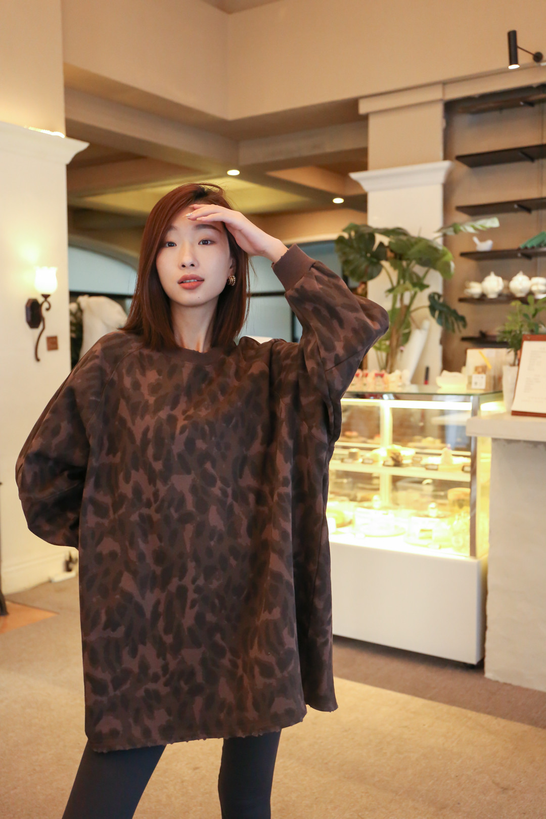 吉林省四平欧亚购物中心白月品牌女装店.jpg