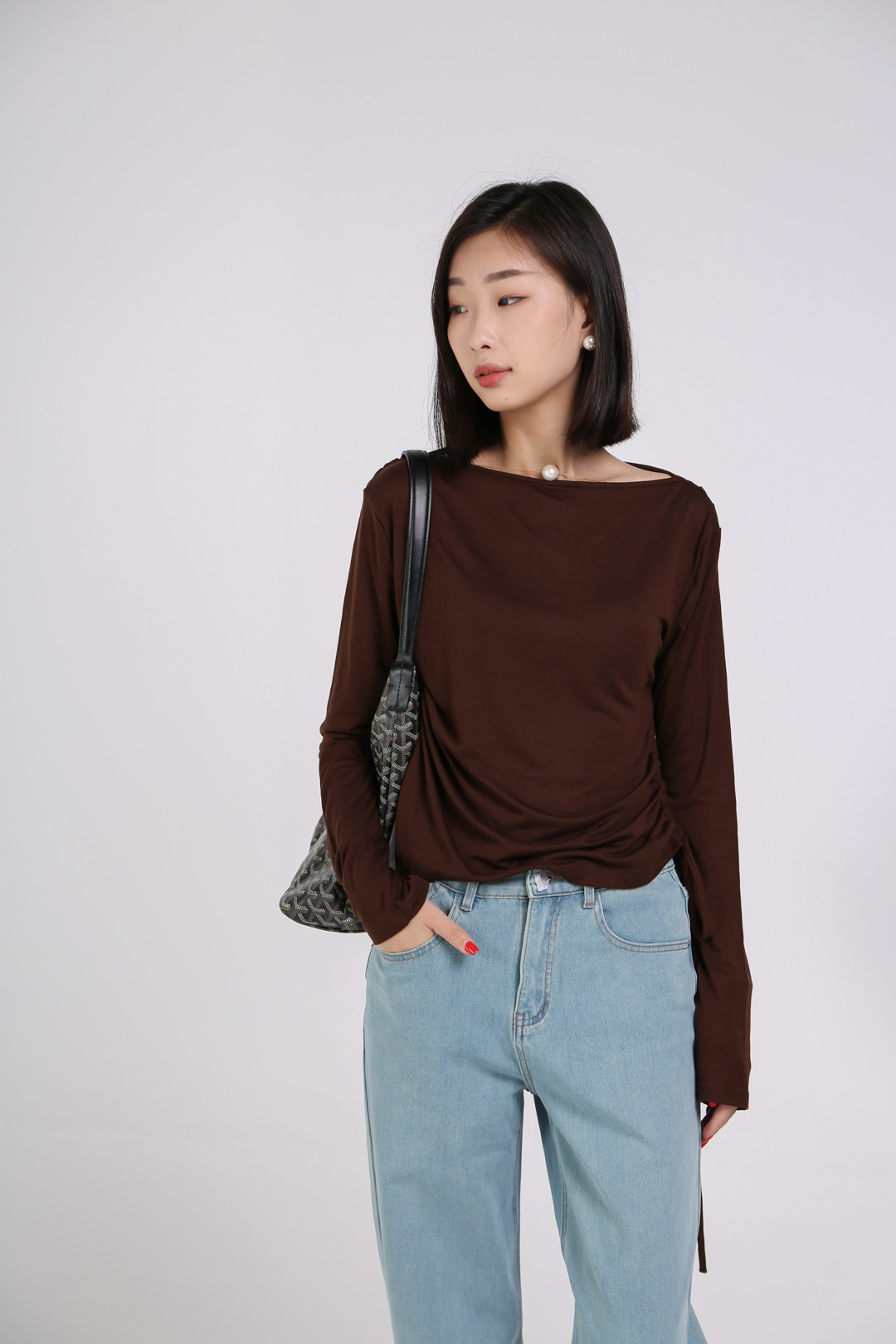 盘锦市兴隆台区东方银座广场白月女装店.jpg