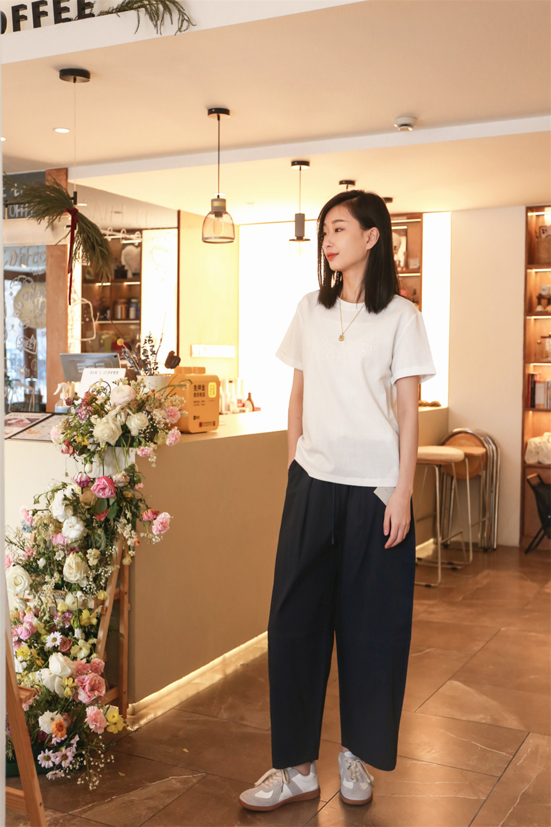 2025年白月女装的穿搭公式‌‌刚柔叠穿法则‌.jpg