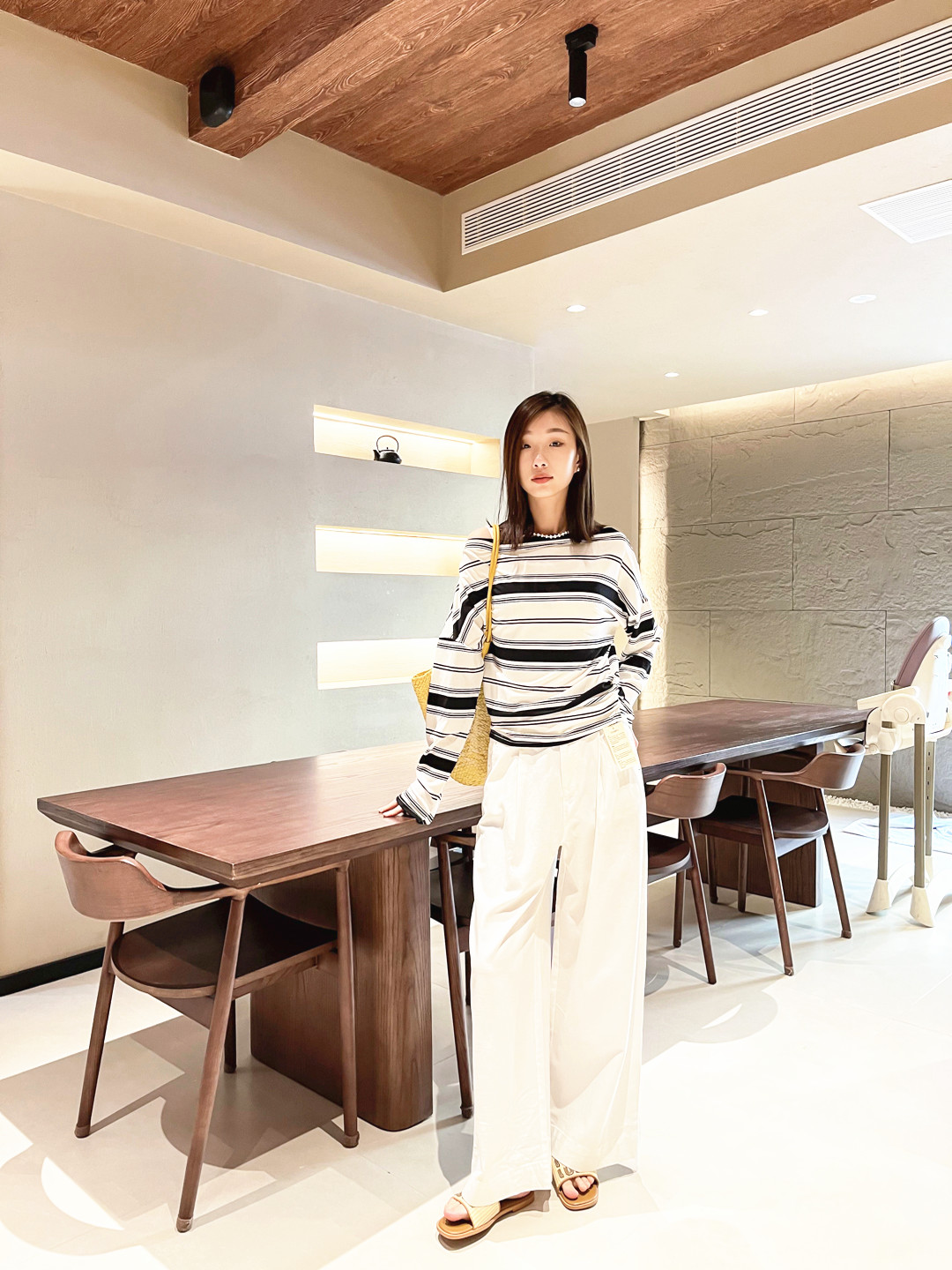 小个子女生穿搭视觉增高的黄金法则秘籍.jpg