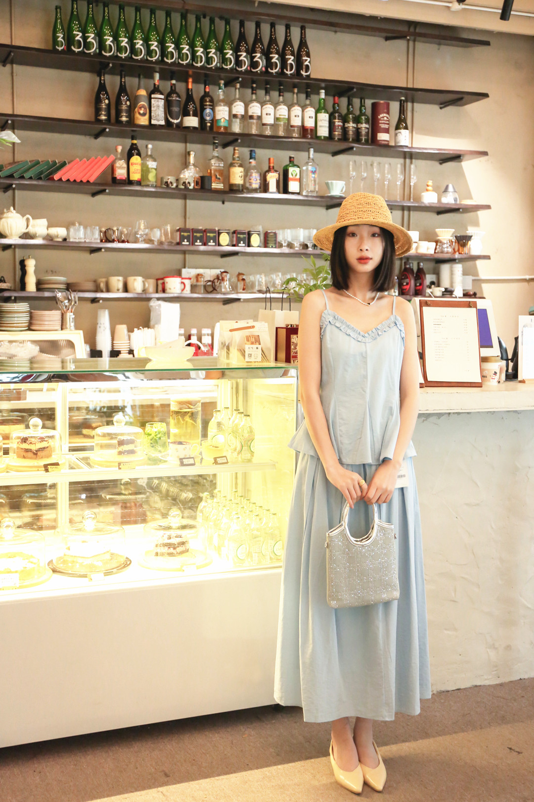 长春市欧亚三环购物中心千城女装连锁店.jpg