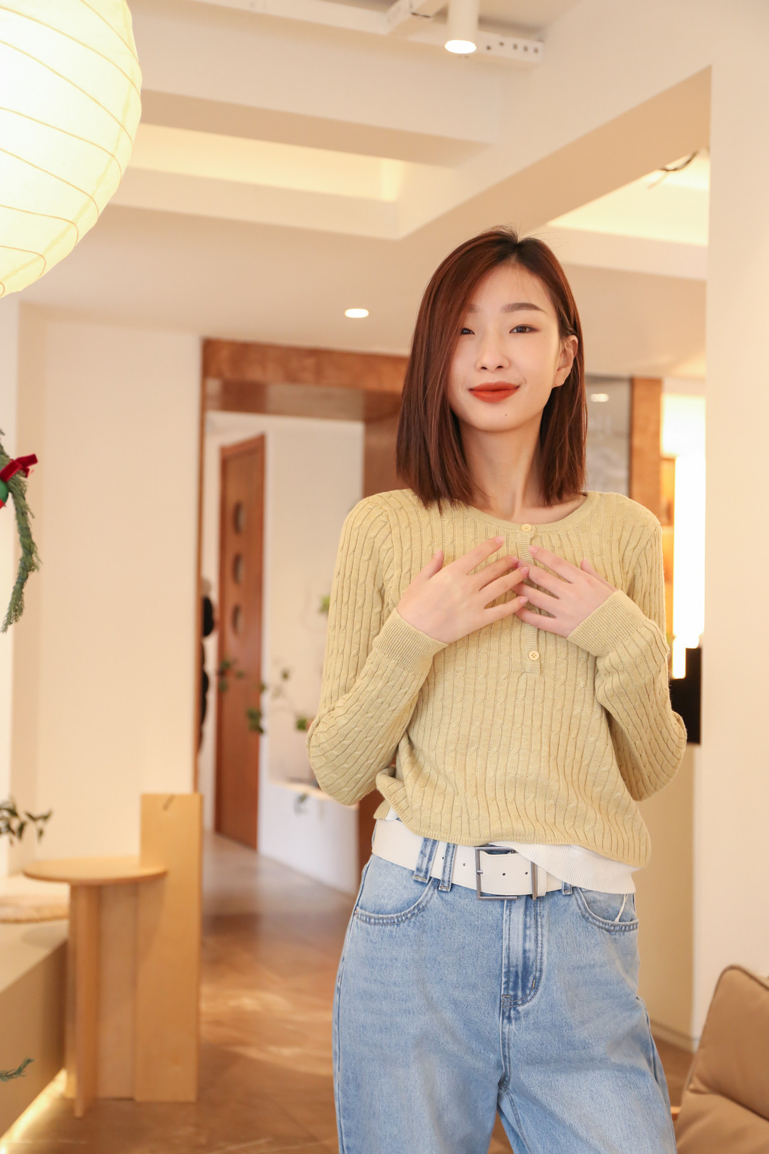 长春市欧亚万豪购物中心白月女装连锁店.jpg