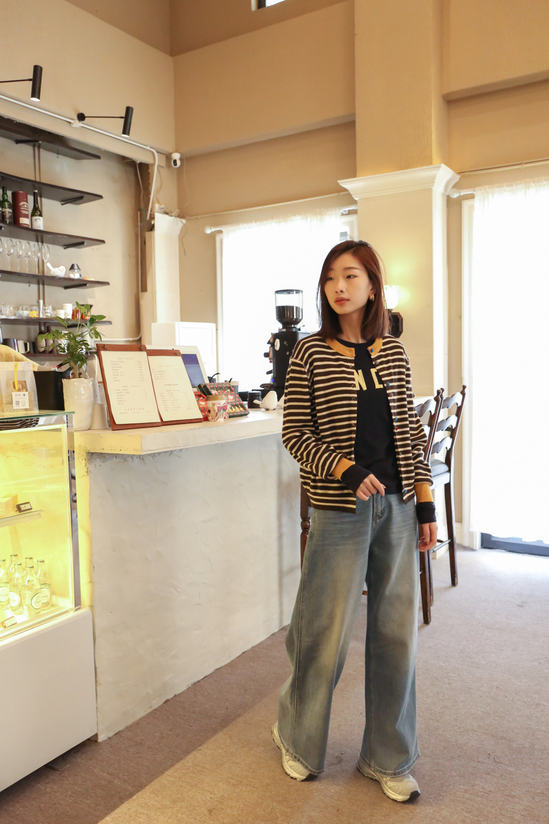 吉林省四平欧亚购物中心白月品牌女装店.jpg
