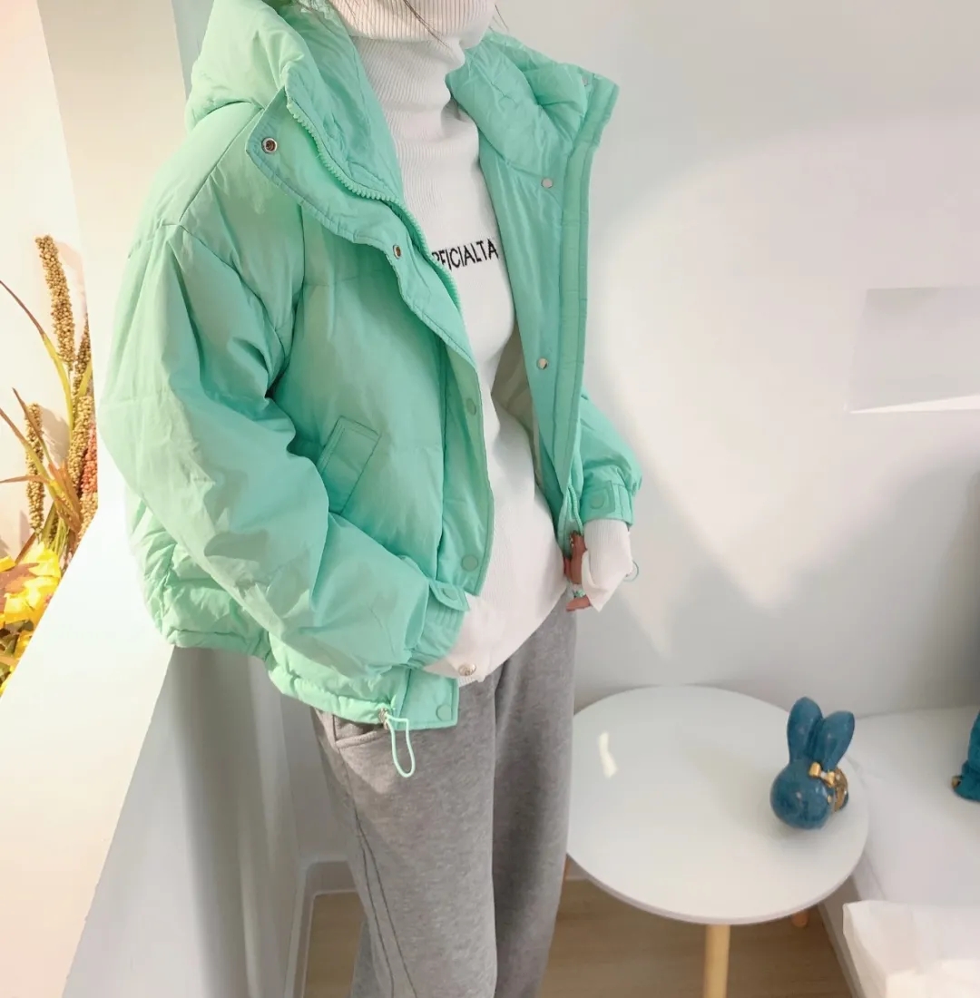 2021冬季羽绒服时尚女装搭配,最新冬装羽绒服搭配女装图片时尚女装